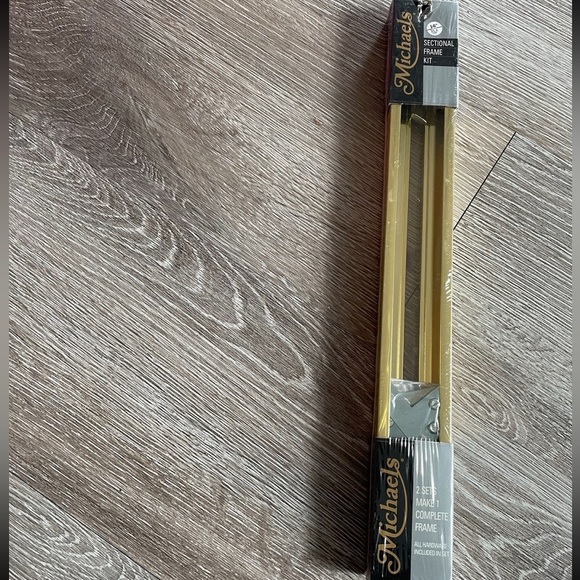 NWOT “Michaels Sectional Frame Kit” perfect to customize your fav Pic….16” X 14” - Picture 9 of 12